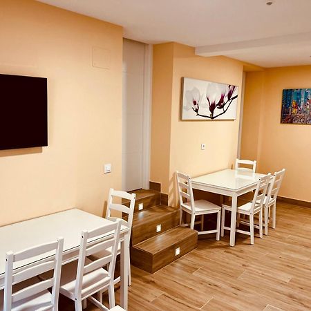 Apartamentos San Nicolas 洛格罗尼奥 外观 照片