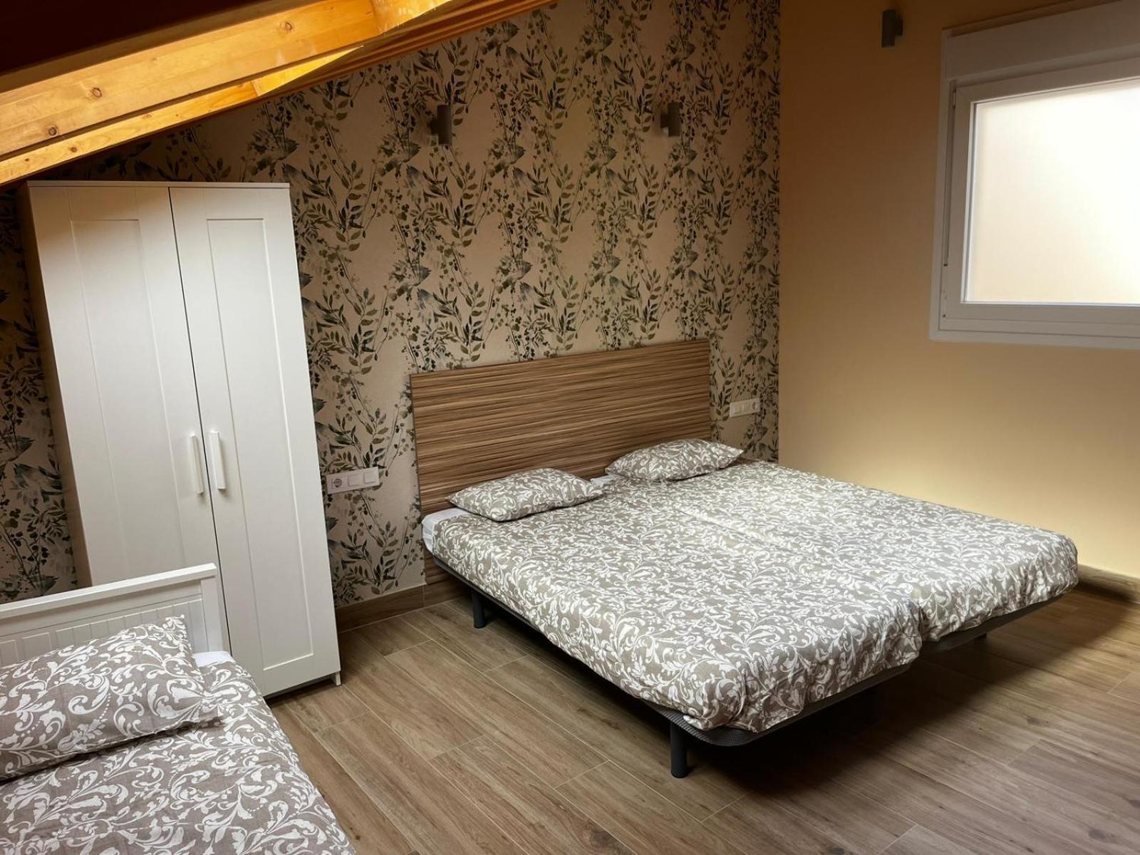 Apartamentos San Nicolas 洛格罗尼奥 外观 照片