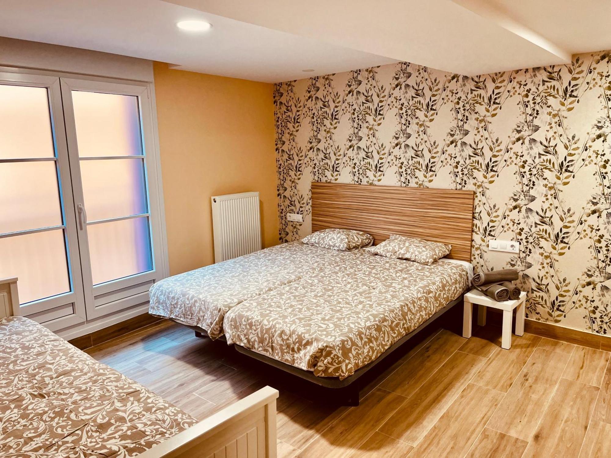 Apartamentos San Nicolas 洛格罗尼奥 外观 照片