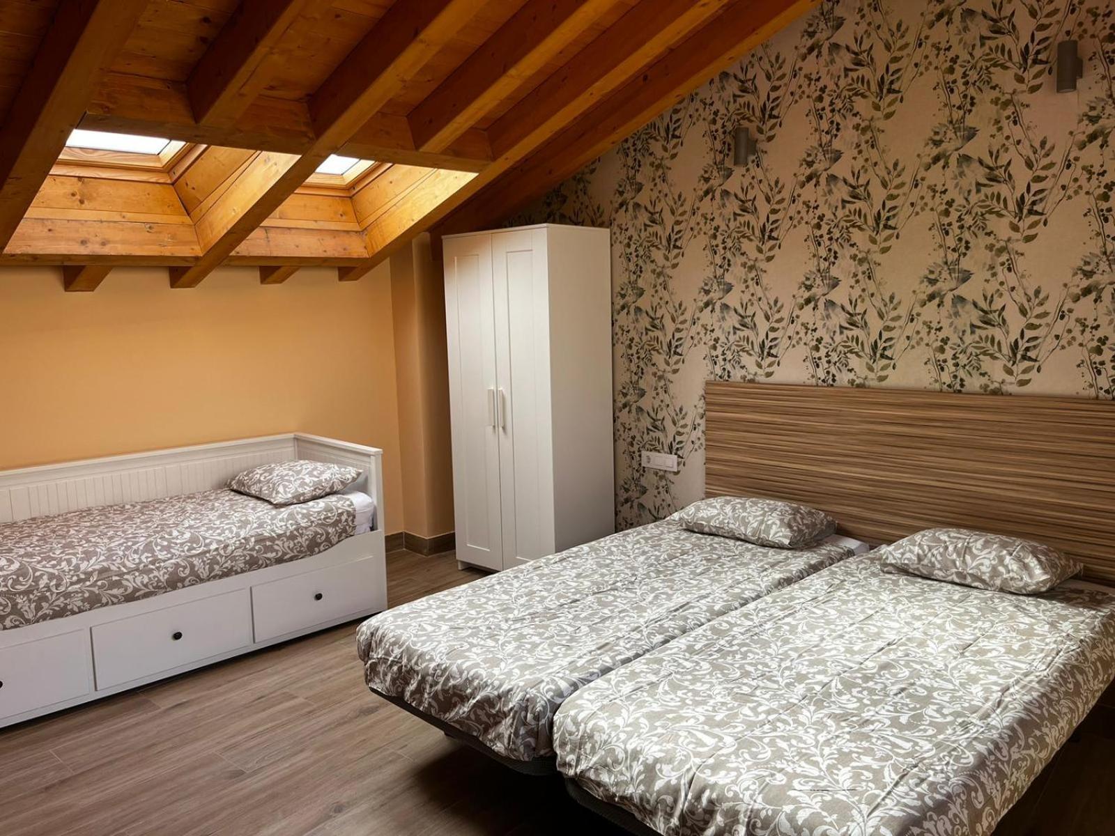 Apartamentos San Nicolas 洛格罗尼奥 外观 照片