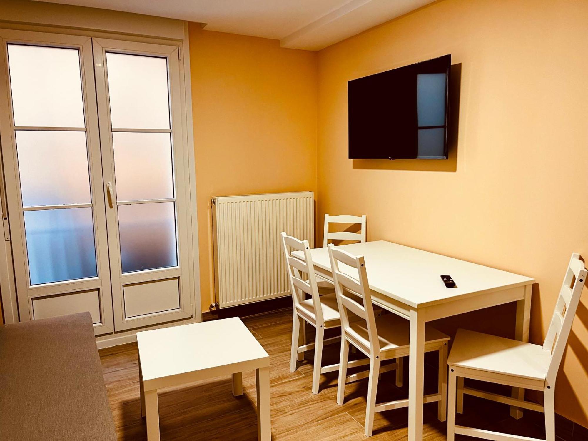 Apartamentos San Nicolas 洛格罗尼奥 外观 照片