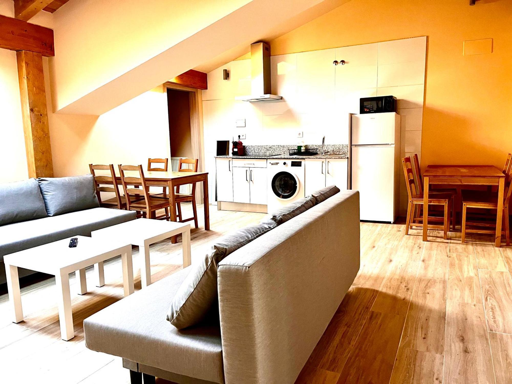 Apartamentos San Nicolas 洛格罗尼奥 外观 照片
