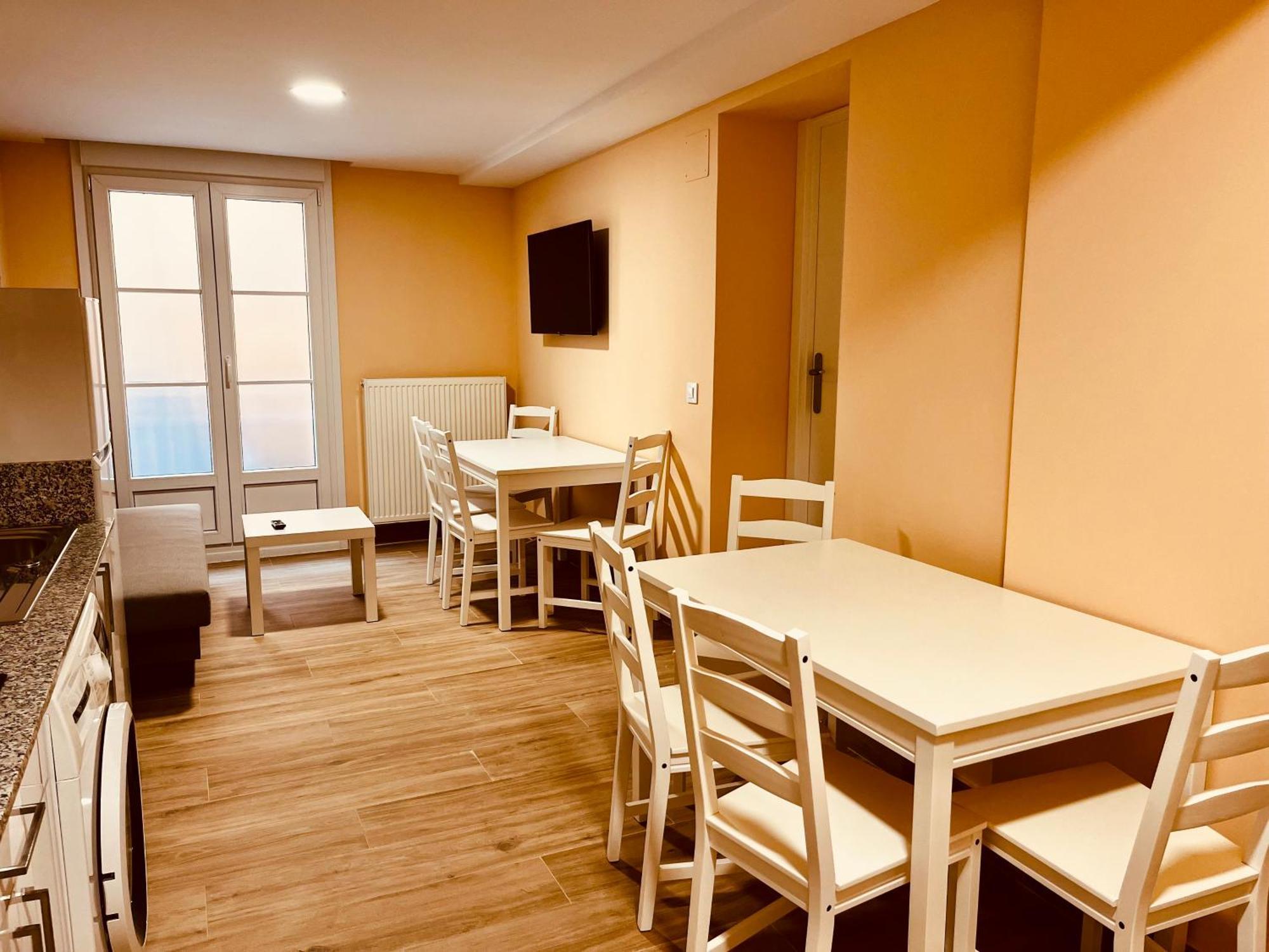 Apartamentos San Nicolas 洛格罗尼奥 外观 照片